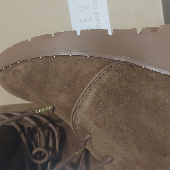 Size 11 Women's wedge suede Boots - Picture 5 of 5